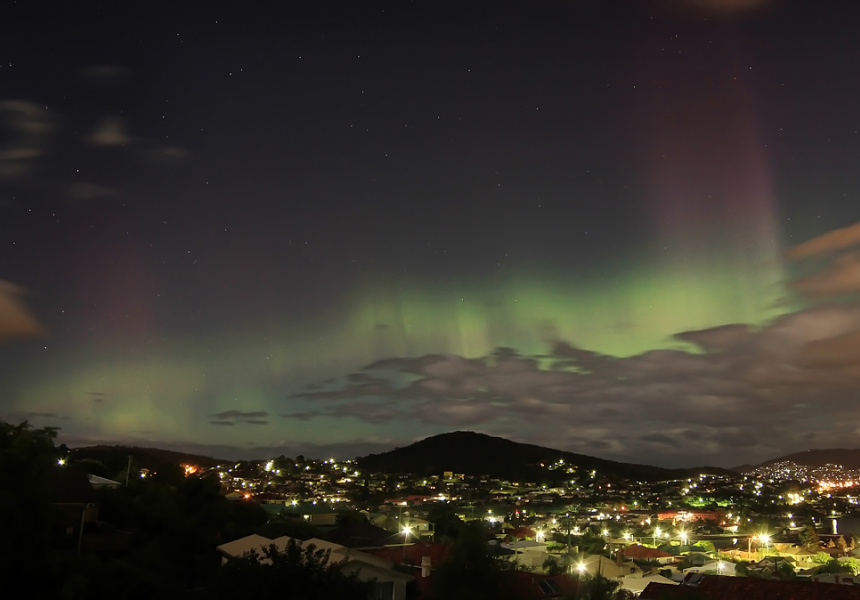 Aurora Australis lights up Victorian skies in rare display that