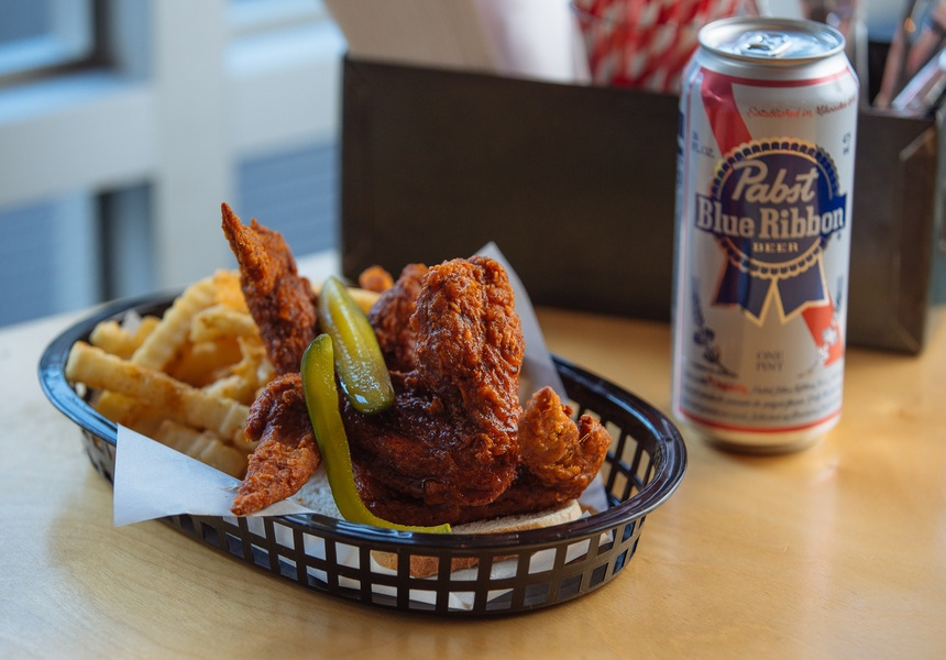 Belle’s Hot Chicken Pops Up at Harpoon Harry