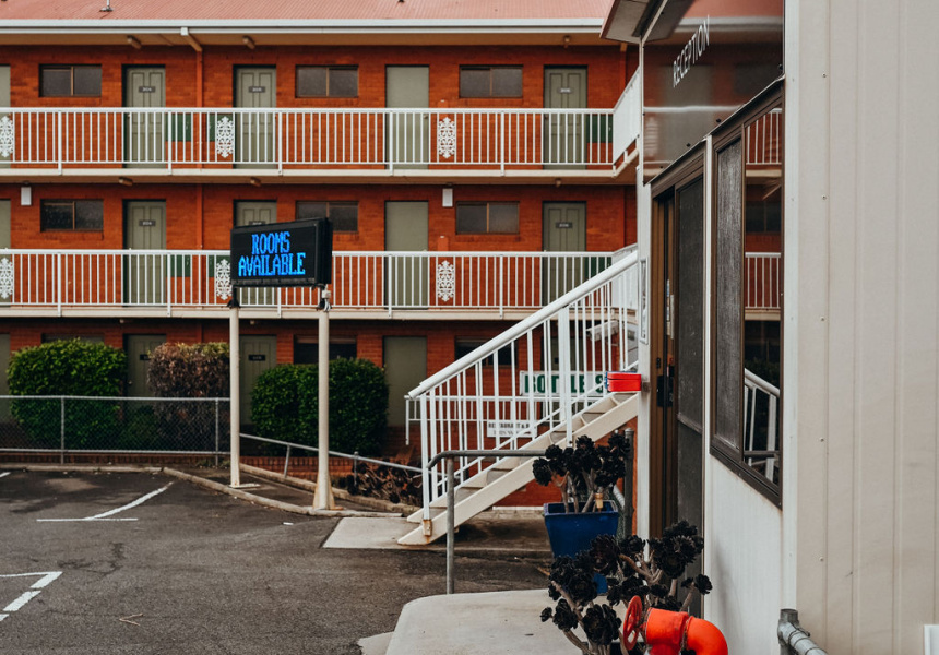 The Waterloo Inn: Hidden Beneath an ’80s Motel on Tassie’s East Coast Is an Australiana Fever Dream