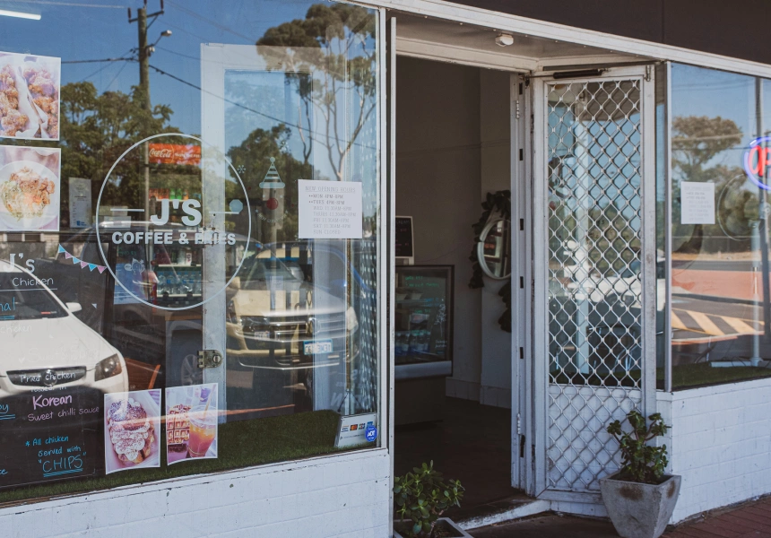 J’s Coffee and Fries, a Regional Fish’n’Chipper That’s Worth a Detour