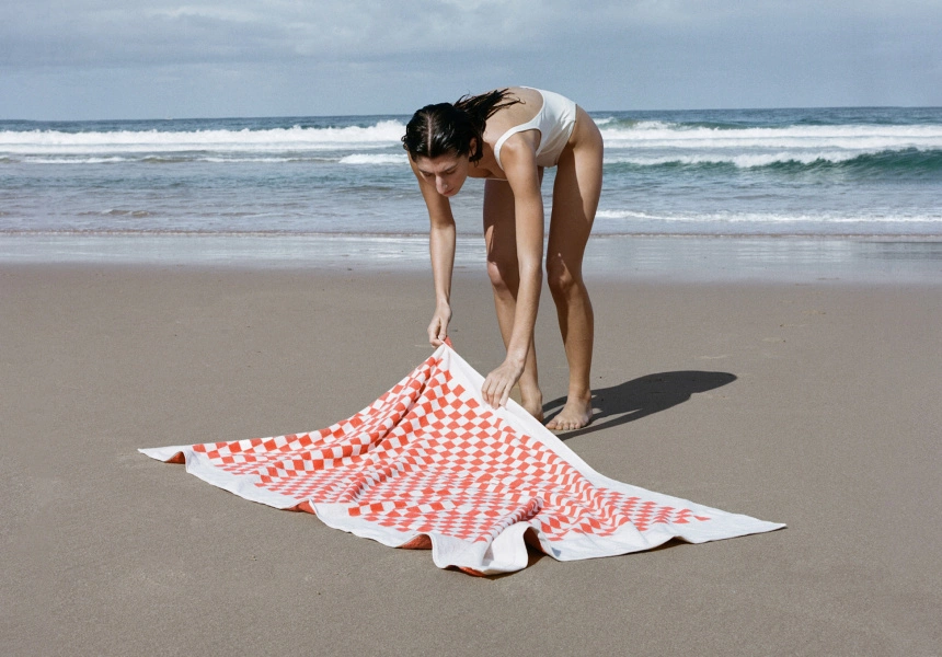 Here Are 13 of the Best Beach Towels for Pleasing Post-Swim Vibes