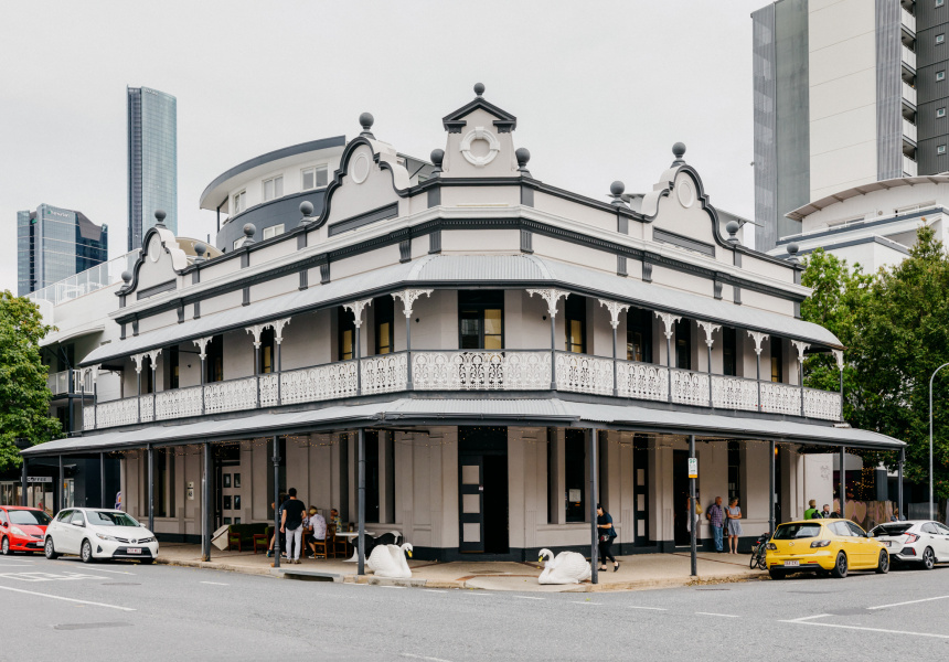 A 130YearOld South Brisbane Pub Has Transformed Into a RetroStyle Bar and Live Music Space