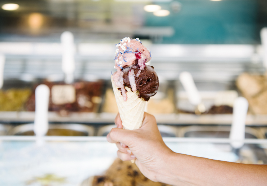 A Beachside Vegan Pop-Up Serving Nut-Based Ice-Cream