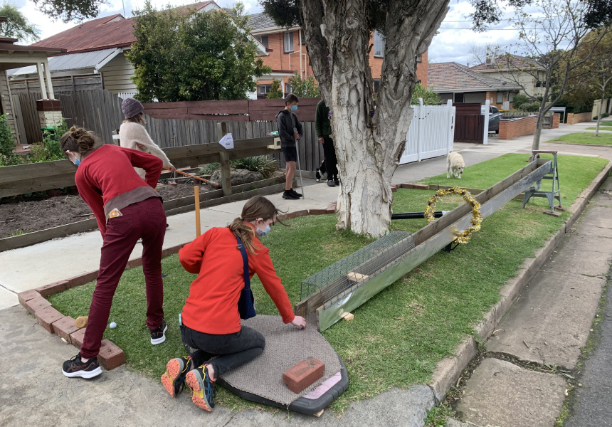 The Boredom Files: Creative Parents Host 20-Hole Minigolf Tournament on Their Suburbs’ Nature Strips