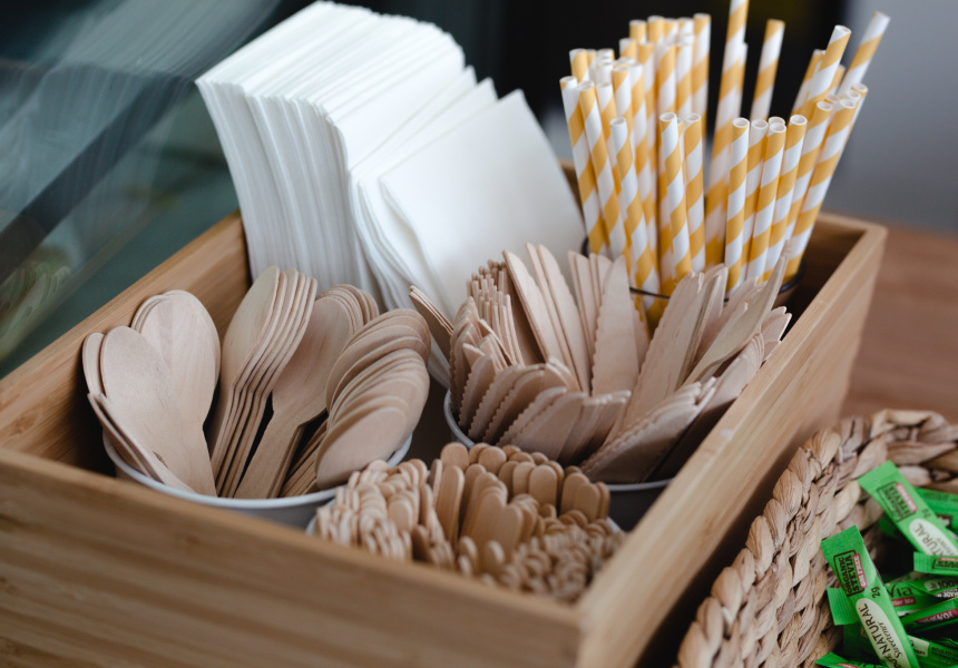 A Bright and Breezy Suburban Eatery Moves into Kent Town