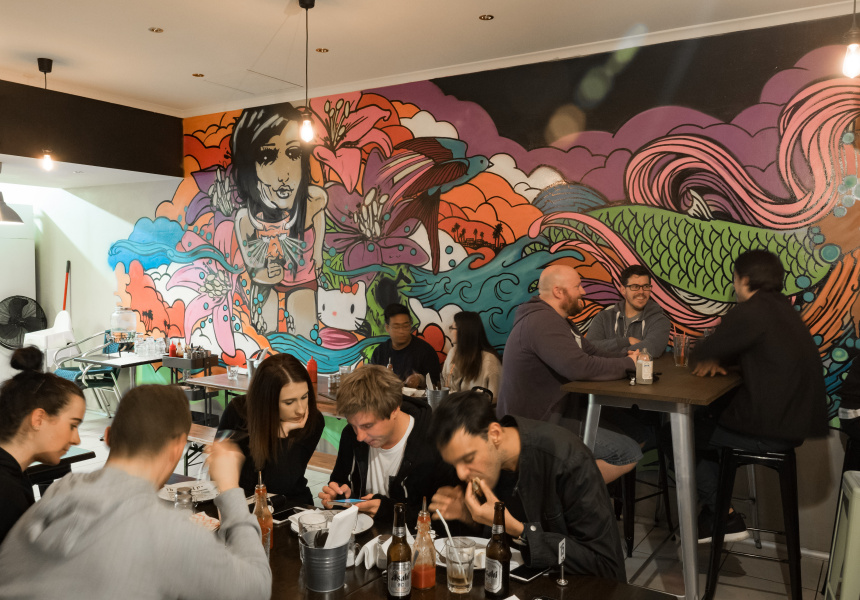 RoyAl’s Chicken & Burgers Opens in Vic Park