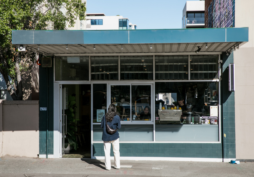 First Look: Find Homey Thai Breakfasts, Street Snacks and Chiffon Cake At West Melbourne's Roslyn Thai Cafe