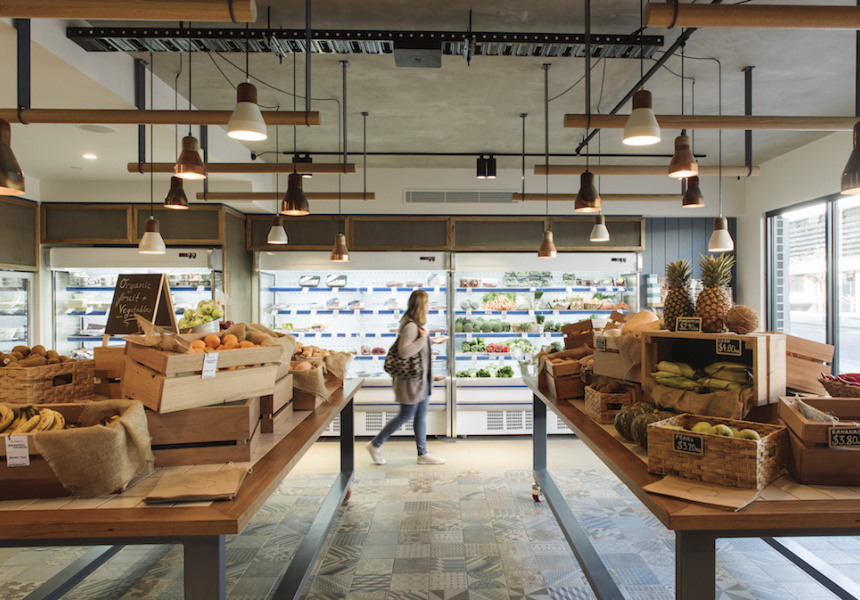 A Bayside Diner that Supports Local Farmers
