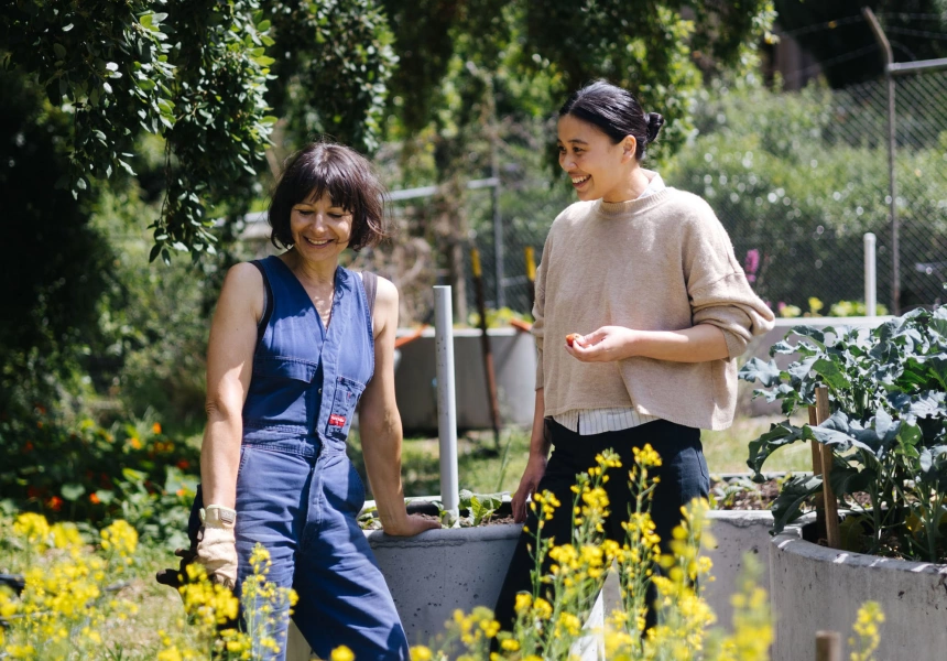 L-R: Cate Della Bosca and Stephannie Liu
