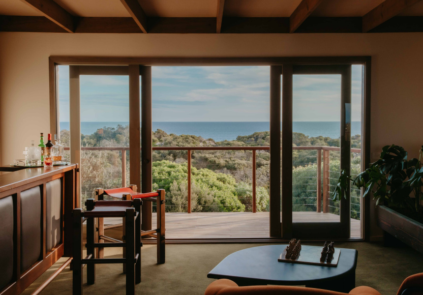 Every Window Is a Picture Window at This Radiantly Renovated ’80s Beach House in the Sand Dunes