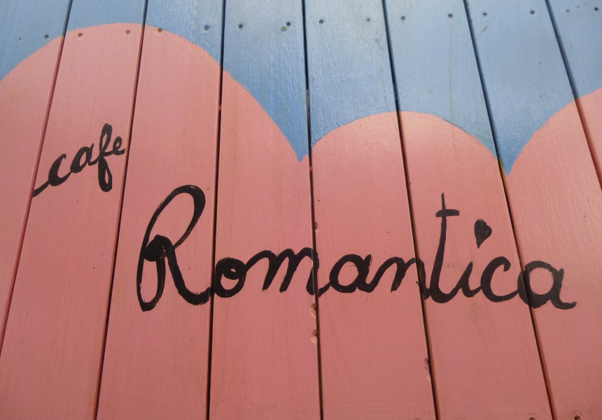 Café Romantica to Close On Saturday