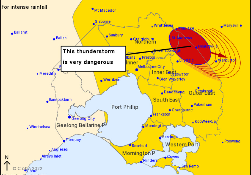 A Very Dangerous Thunderstorm Is Moving Over Melbourne and the Yarra Ranges