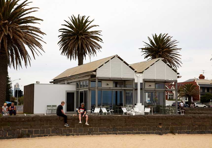 There’s More Than Meets the Eye at Pipis, a Reimagined Seaside Kiosk
