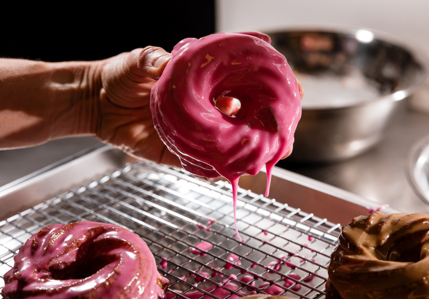 Moon Cruller
