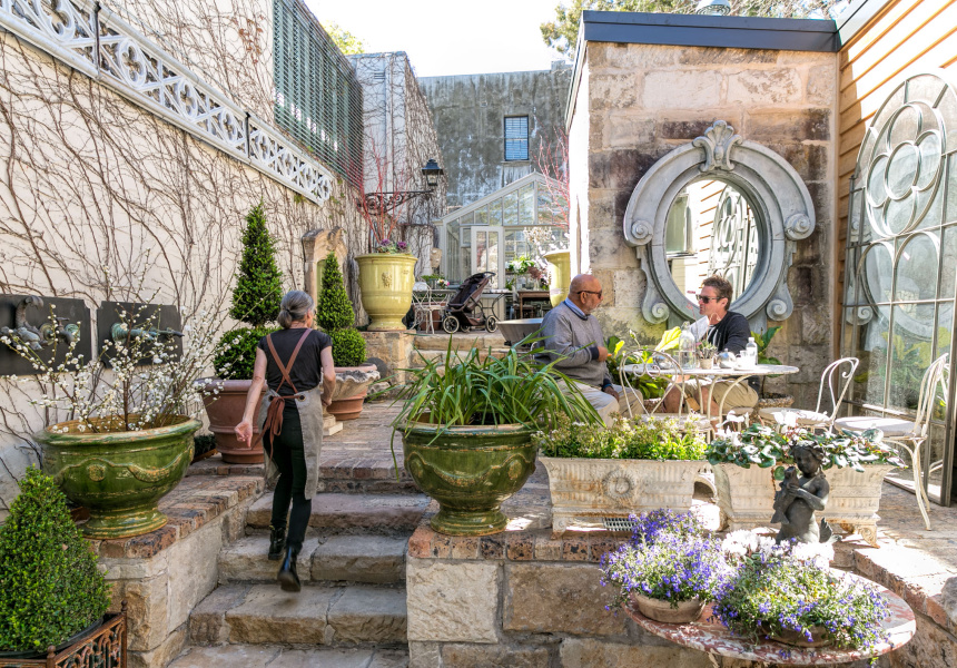 Cafe Parterre Opens in an Antiques Shop