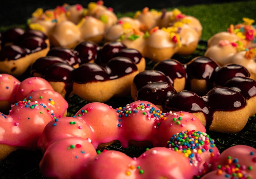 Forget Cronuts, the Next Dessert Hybrid Is Here: Mochi Doughnuts