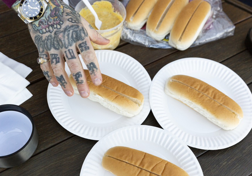 The Hot Dog Thermos Hack That People Will Love For The Beach Or Picnic