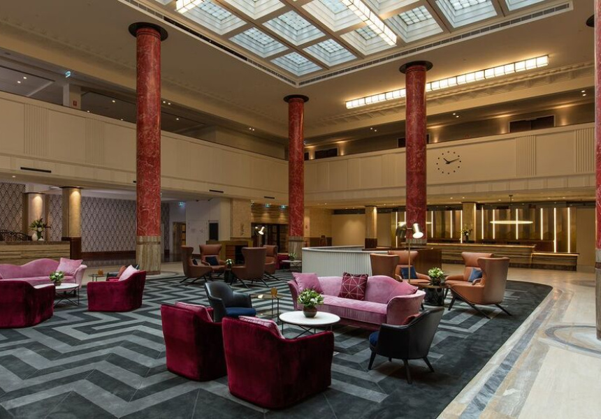 Mexico City’s Newest Hotel Combines Art Deco Style With Dog-Friendly Amenities