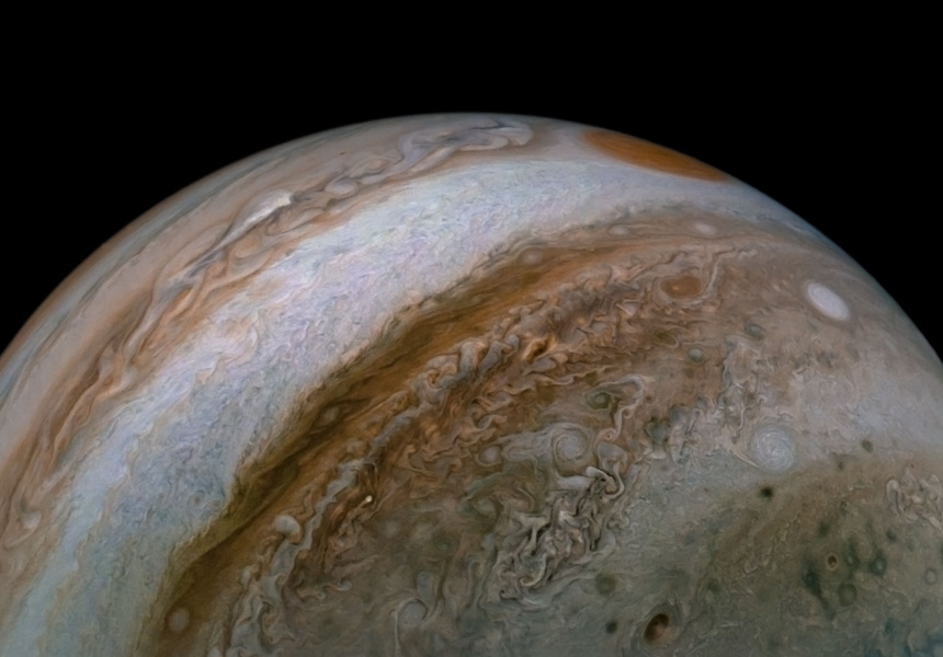 Jupiter Is at Its Closest Point to Earth Right Now Here’s How To Spot It