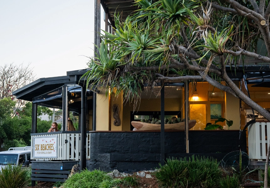 Stradbroke Island’s Six Beaches Fish Grill & Bar Is Giving “Holiday”