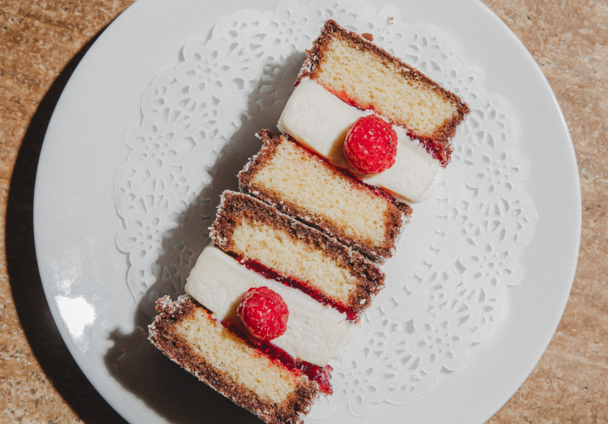 Lucky Prawn Sydney's Lamington IceCream Sandwich Recipe