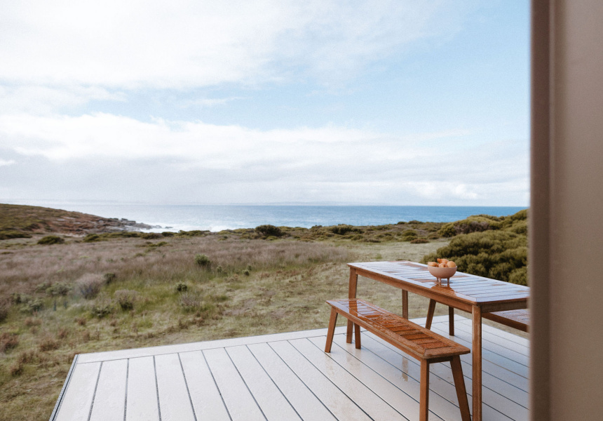 A New Off-Grid Cabin Has Panoramic Views of the Rugged Coastal Paths ...