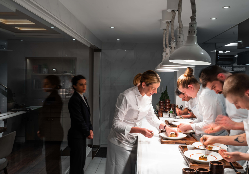 English Celebrity Chef Clare Smyth Will Open a Restaurant in Sydney’s New Crown Casino