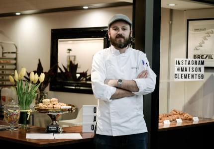 A French Patisserie and Cafe Opens in the Central Market