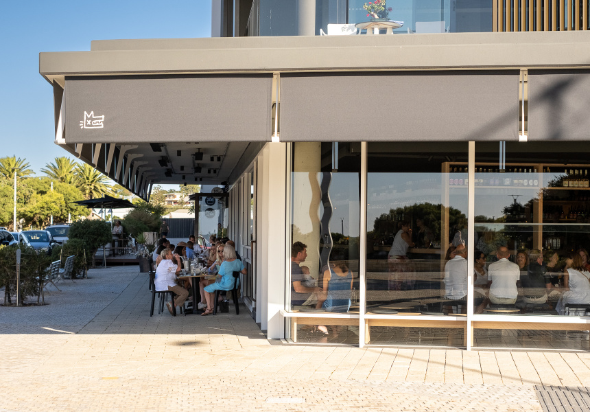 The Wolf of Leighton Beach Coastal Bar and Eatery Al Lupo Opens in