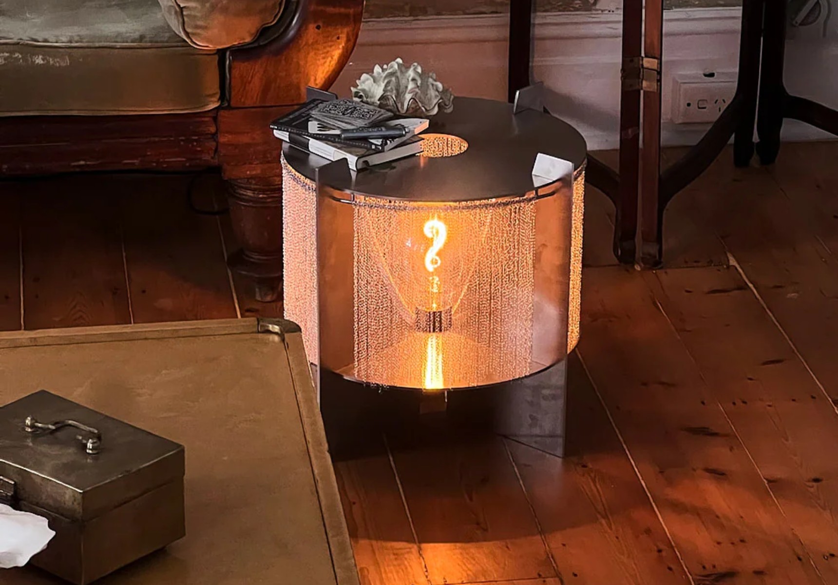 1000 Realms Omen side table lamp