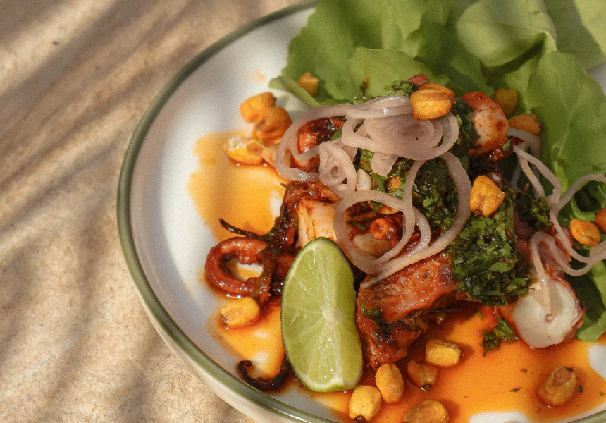 Waterside Margaritas and Sinaloa-Style Prawn Tacos Are Waiting Just 20 Minutes From the CBD