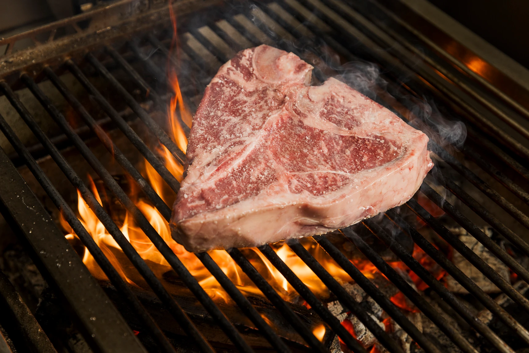 A Guide on How To Cook Steak at Home Like a Chef | Broadsheet