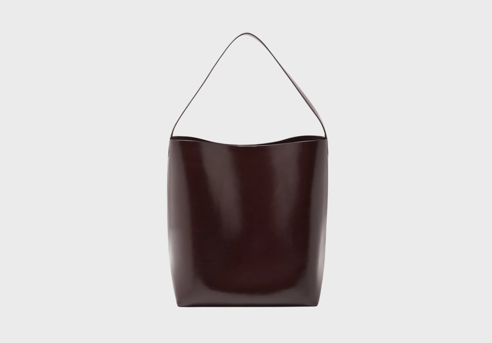Assembly Label Nova leather shoulder bag