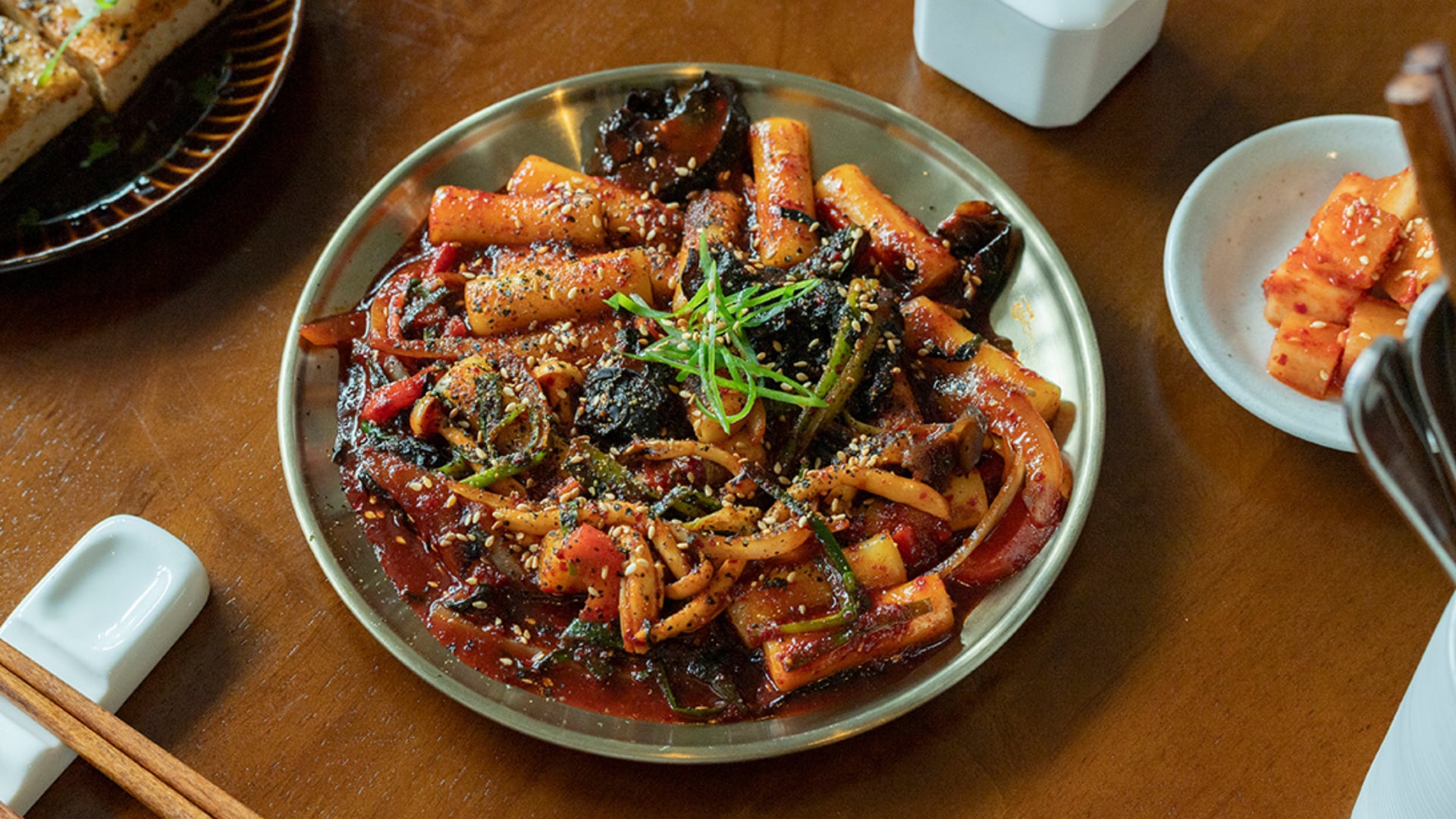 Tteokbokki. Photo: Yusuke Oba