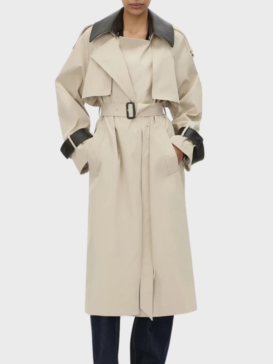 Passage Wide-Sleeve Trench