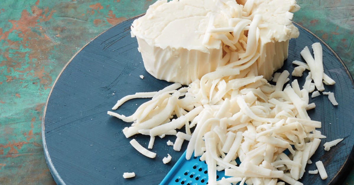 Domino’s Adds Vegan Cheese to the Menu