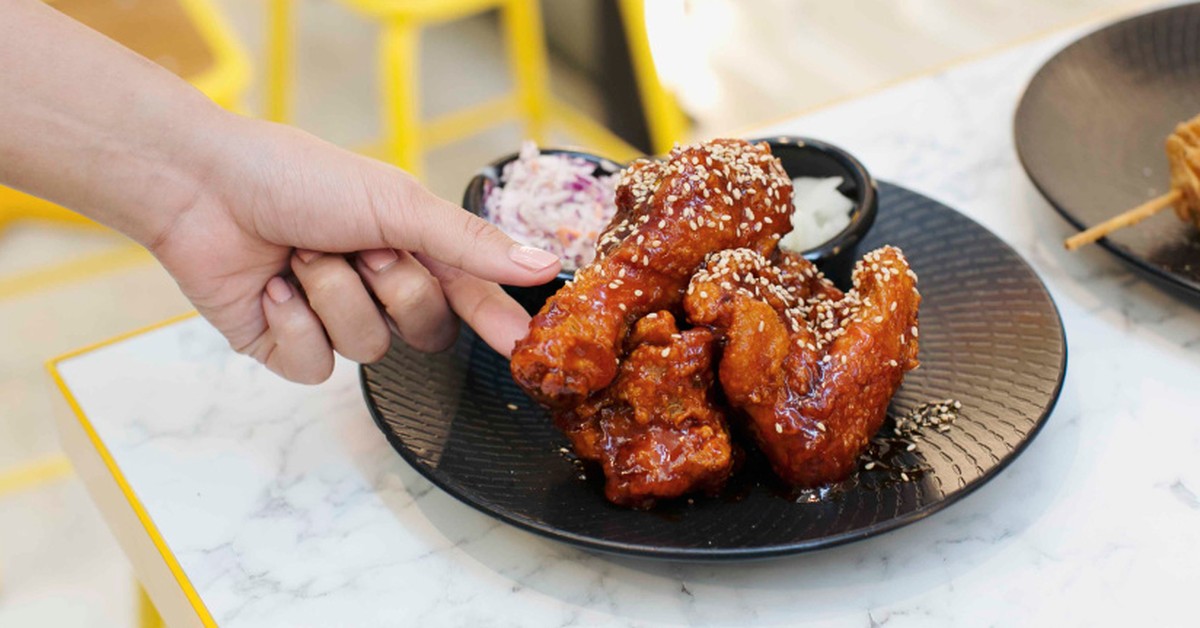 One Of South Korea S Favourite Fried Chicken Chains Launches In