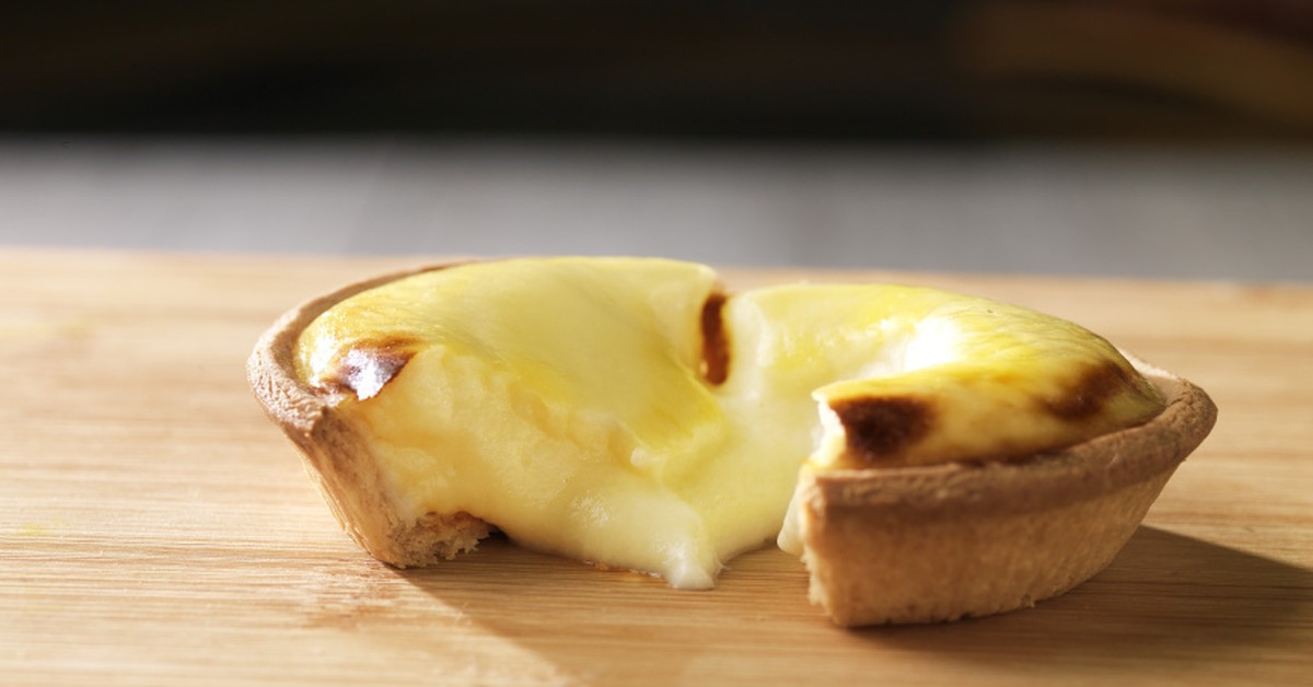 Free Custard Pastries and Cheese Tarts