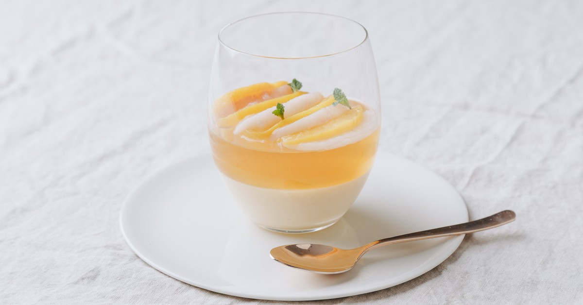 Prosecco Jelly: a Nostalgic Summer Dessert With a Grown-Up Twist