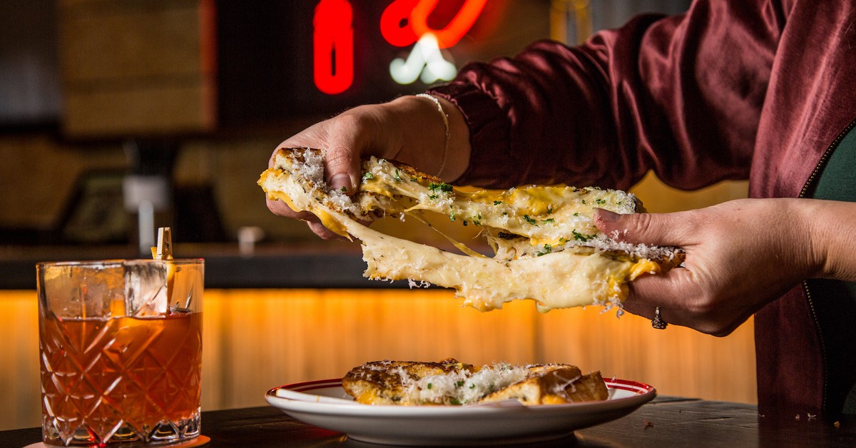 The NewLook Oaks Hotel in Neutral Bay Unveils Its First Venue, Quirky Sports Bar Taffy’s