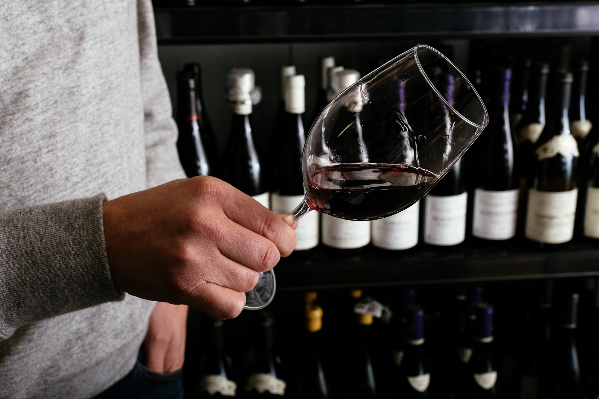 An Expert on How to Speak Wine Broadsheet