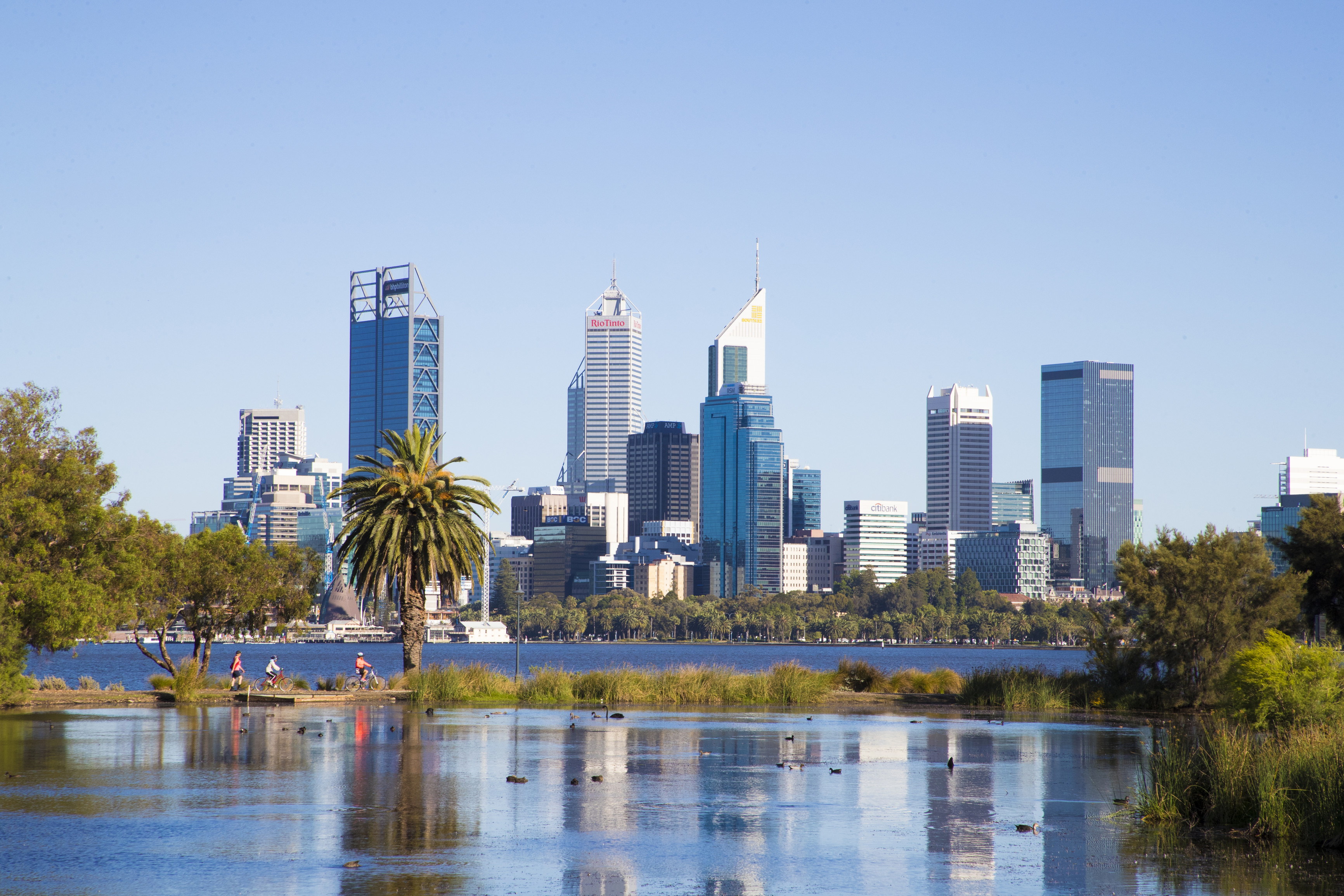 A Guide To 10 of the Best Picnic Spots in and Around Perth