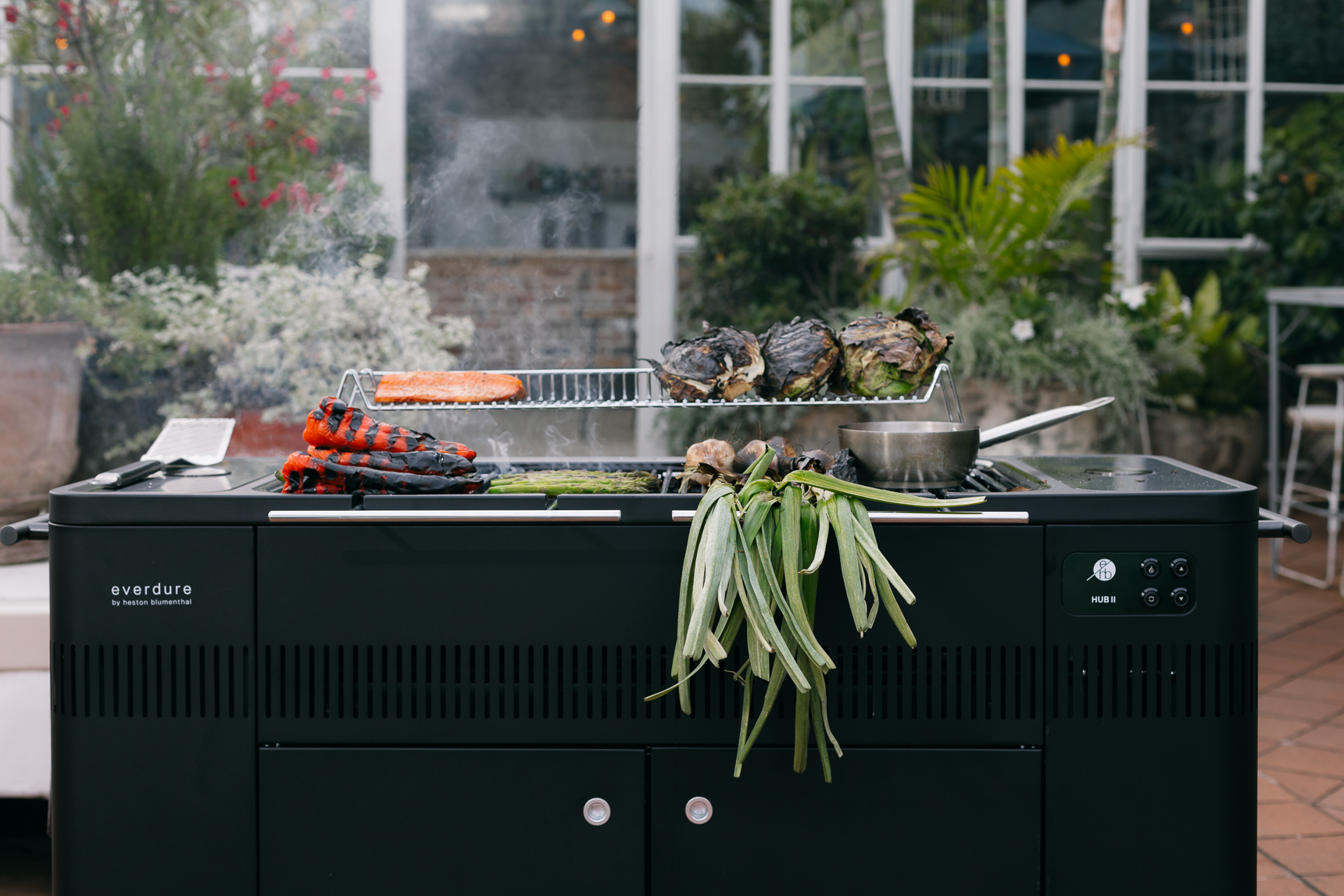 Win an Everdure HUB 2 Charcoal Barbeque, by Heston Blumenthal (Feat 