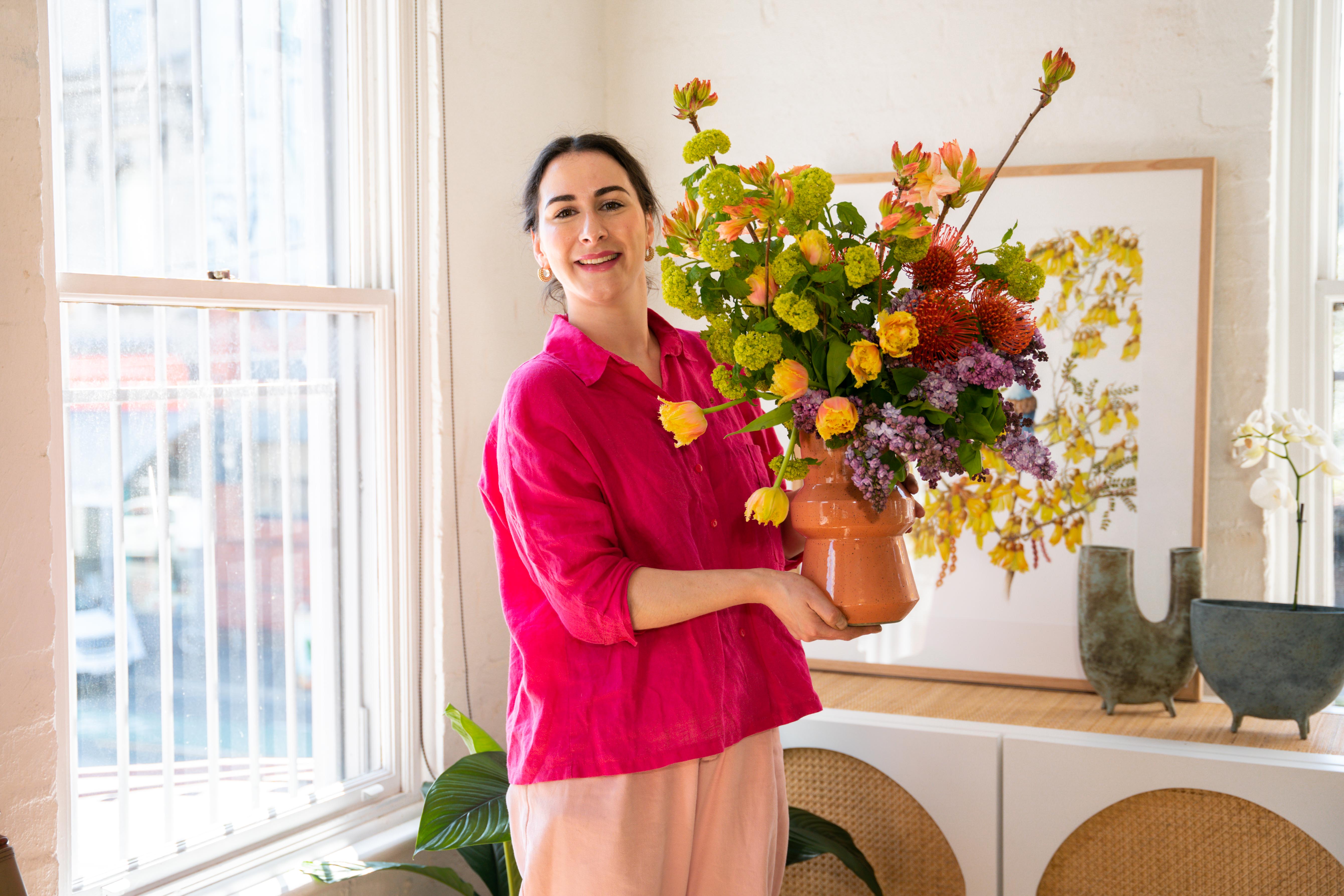 A Floral Expert’s Tips for Creating a Spring Arrangement at Home