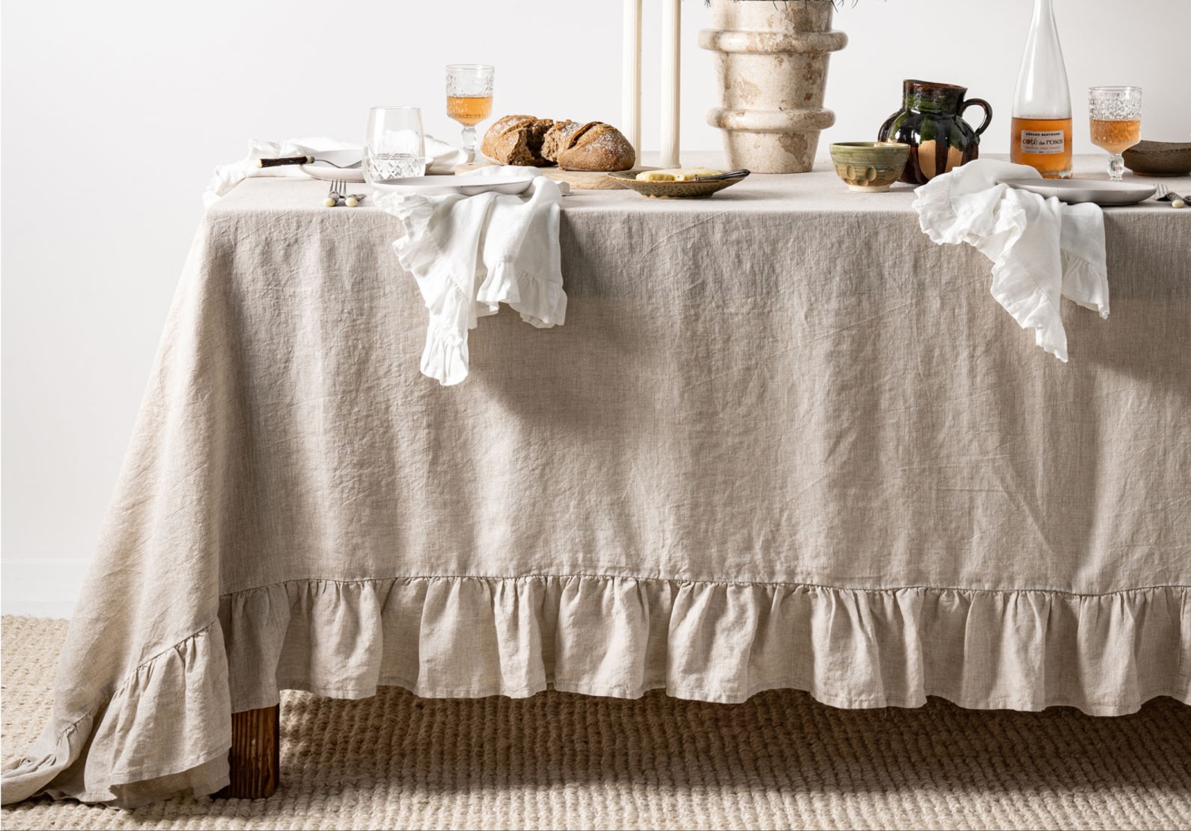 I Love Linen Ruffles Tablecloth