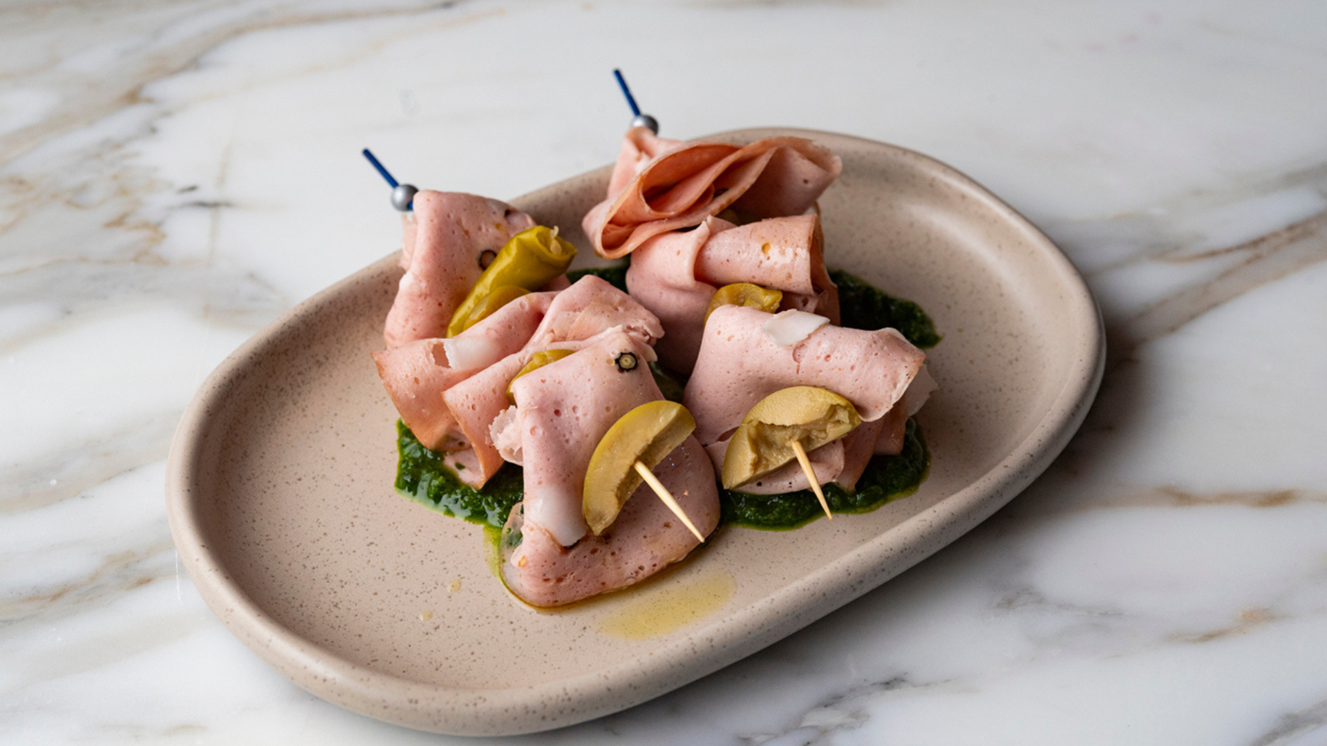 Sol Bread & Wine | Photography: Yusuke Oba