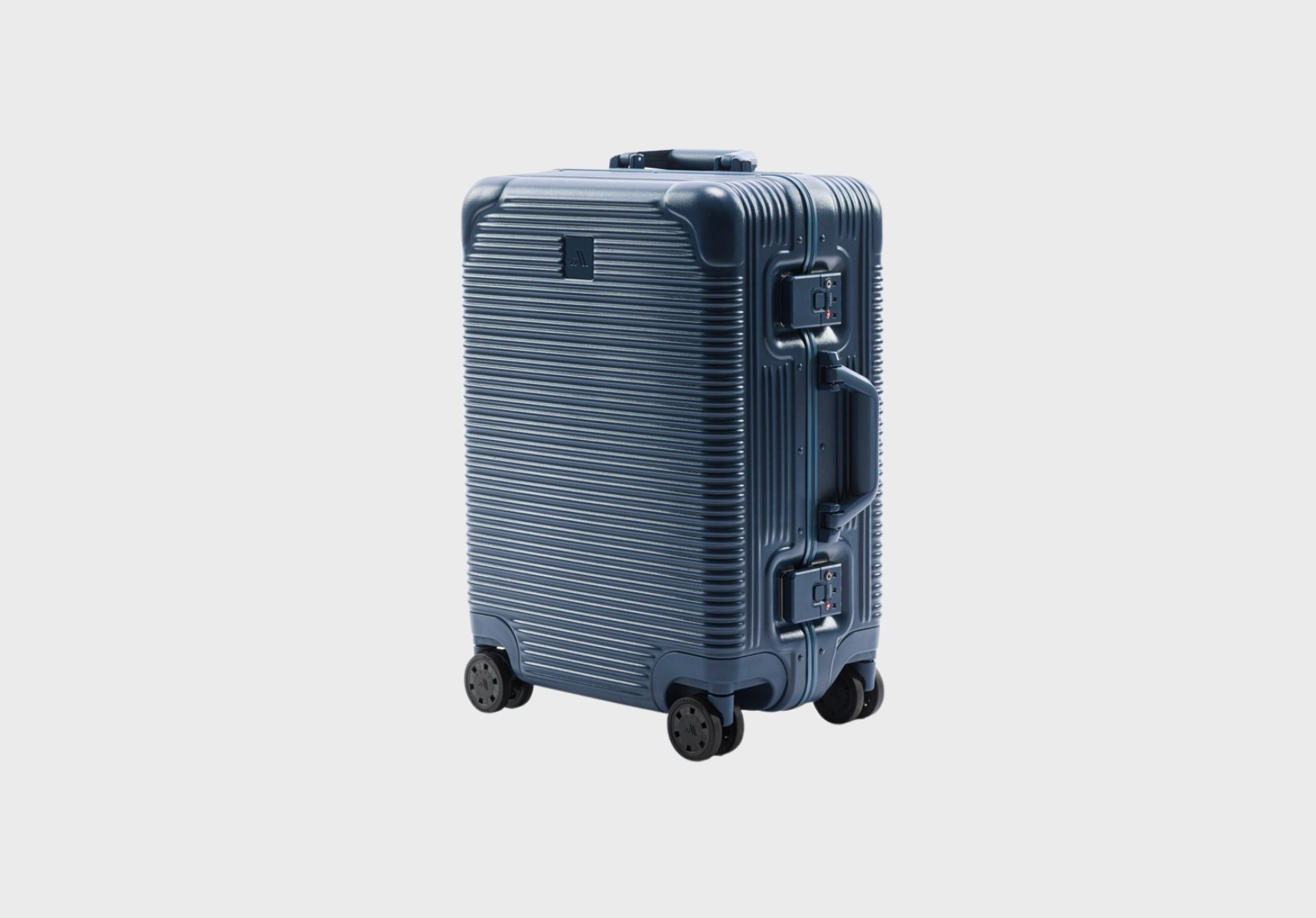 Carry On – The Signature Series S Advanced